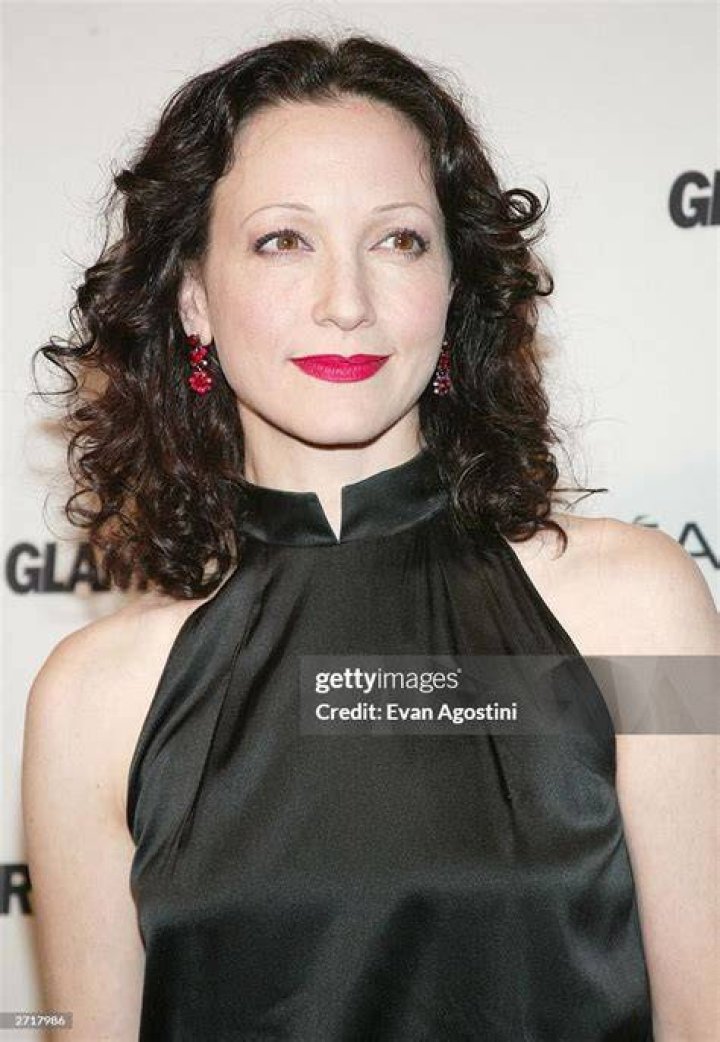 Bebe Neuwirth