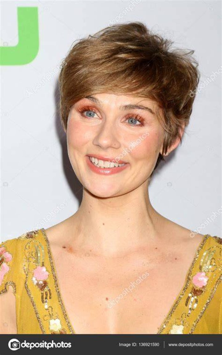Clare Bowen