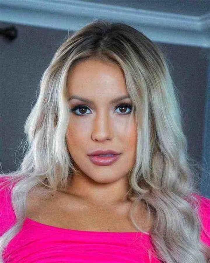 Kylie Page Images celebzbiography