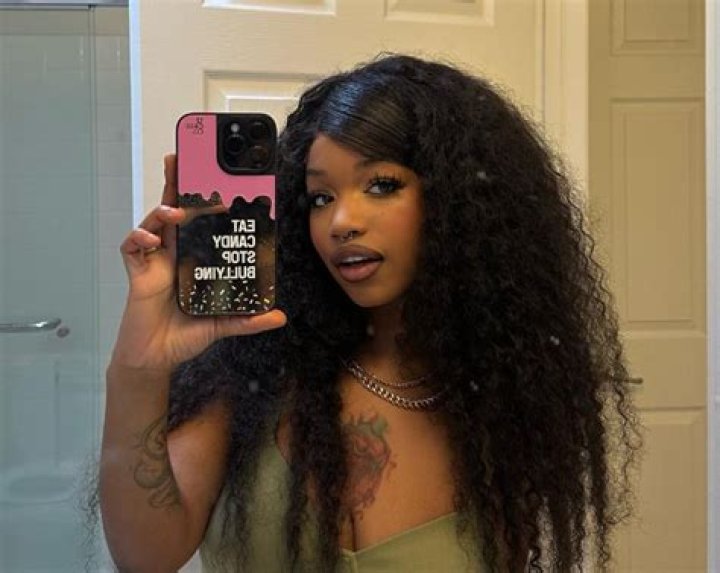 
Mikeila J Height, Age, Boyfriend, Biography, Wiki, Net Worth 