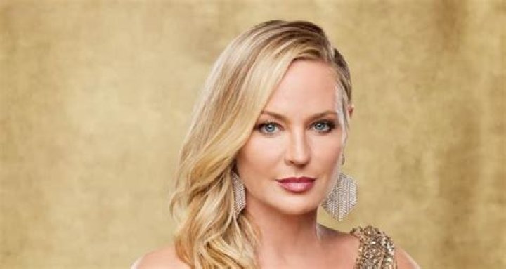 Sharon Case Bra Size, Age, Weight, Height, Measurements